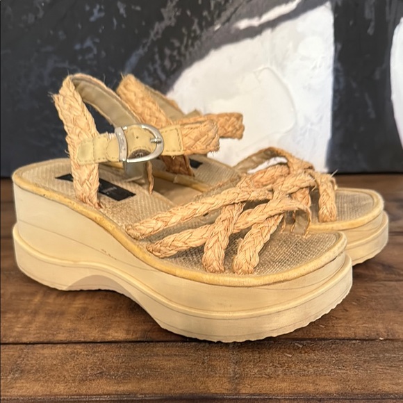 Vintage Rare l.e.i  Braided Platform Sandals - Beige